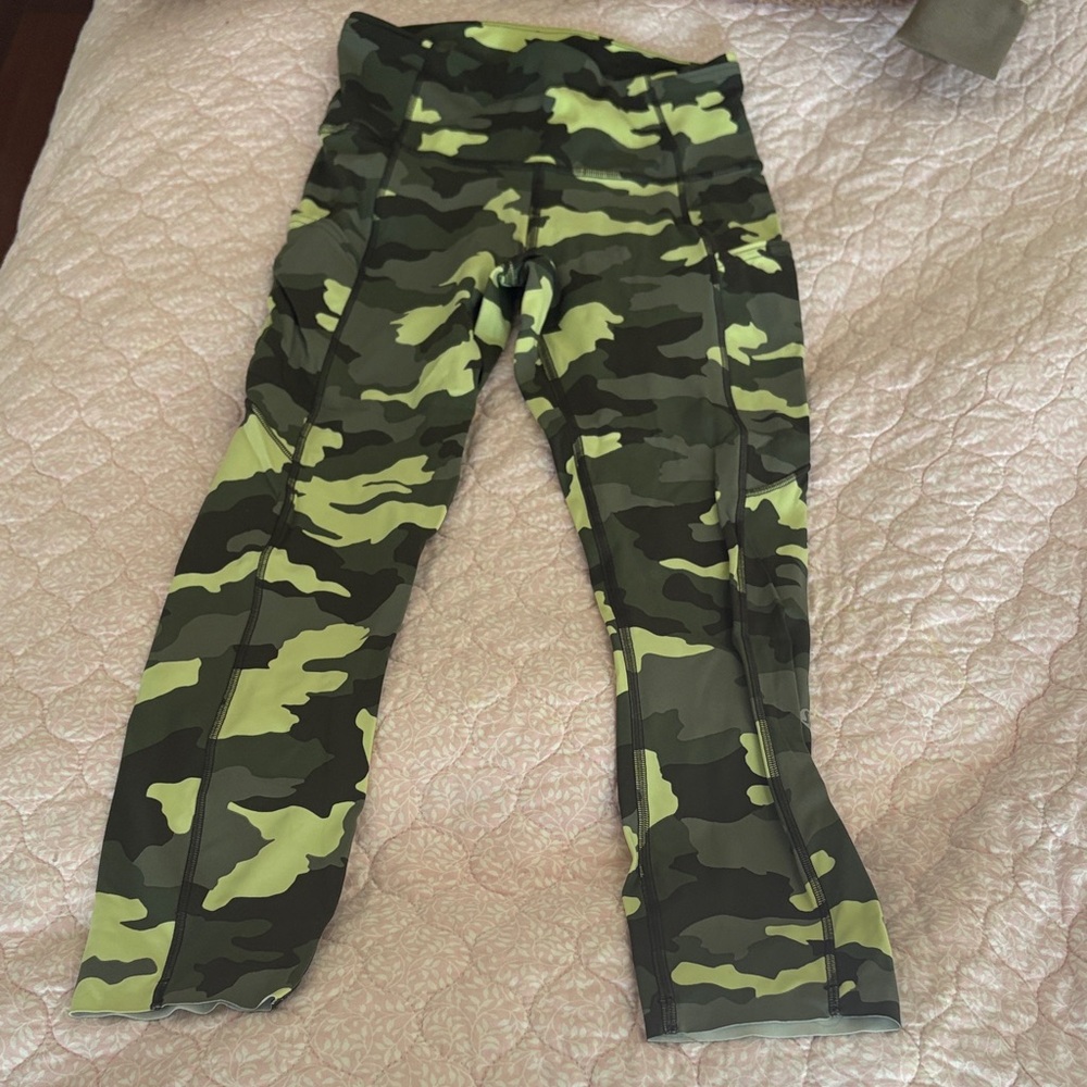 Lululemon Neon and Green Camouflage Leggings with pockets